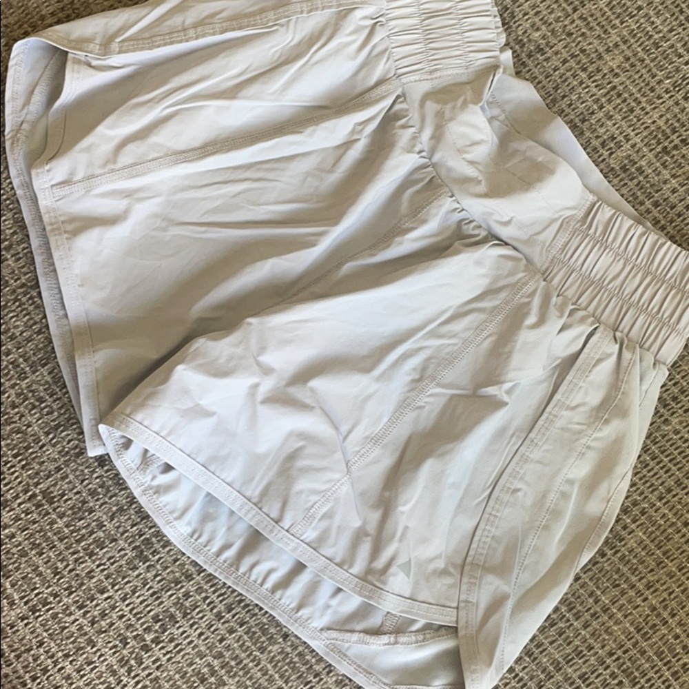 Balance athletica breeze shorts (small)